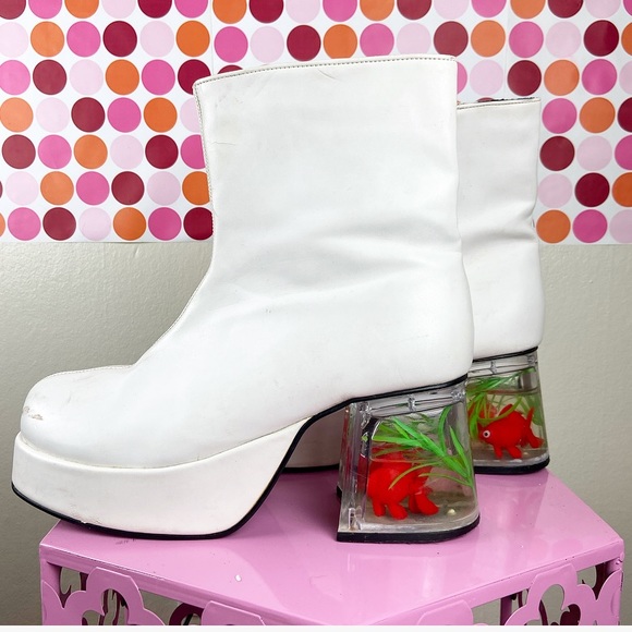 Mens White Disco Fish Bowl Heeled Boots 
